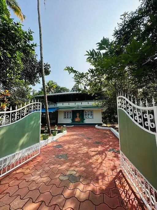 فيلة Tranquil Bay Homestay فاركَالا الهند